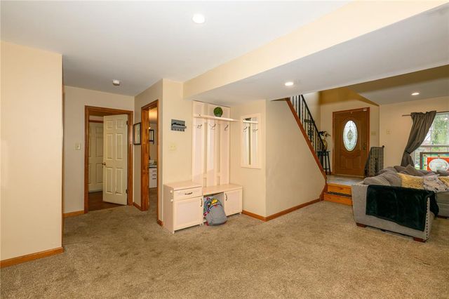 3722 Apple Road, South Whitehall Twp, PA 18069