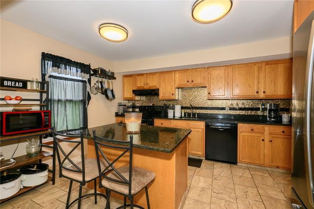 3722 Apple Road, South Whitehall Twp, PA 18069