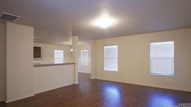 7507 Whispine, San Antonio, TX 78218