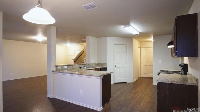 7507 Whispine, San Antonio, TX 78218