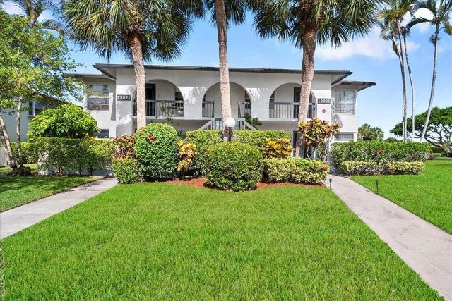 13921 Royal Palm Court D, Delray Beach, FL 33484