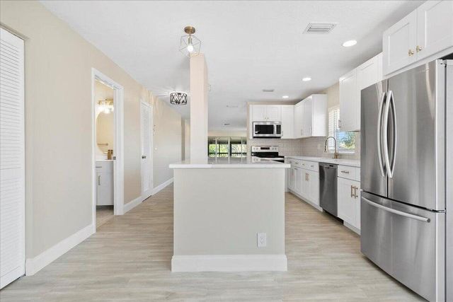 13921 Royal Palm Court D, Delray Beach, FL 33484