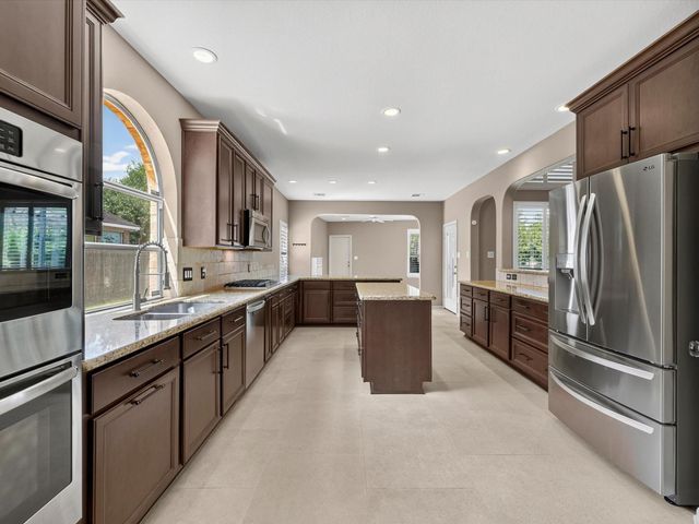 1126 Thistlemeade Drive, Houston, TX 77094