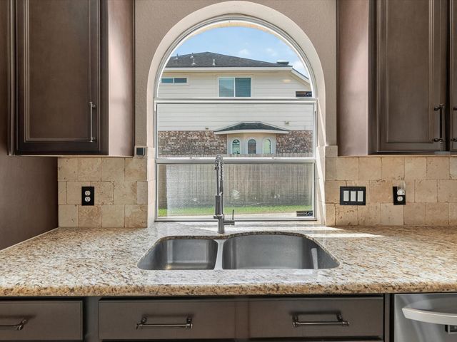 1126 Thistlemeade Drive, Houston, TX 77094