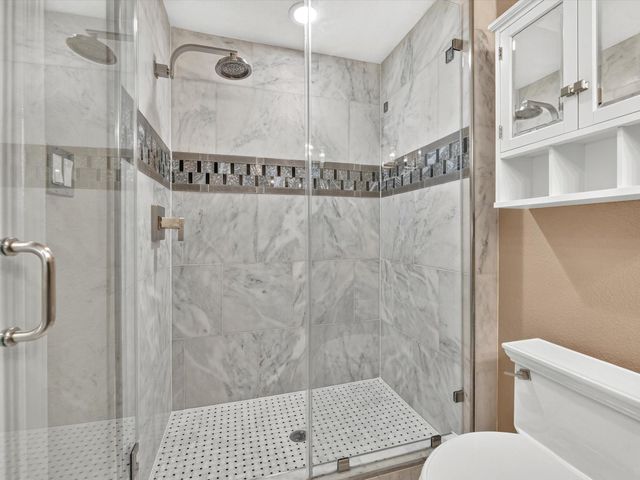 1126 Thistlemeade Drive, Houston, TX 77094