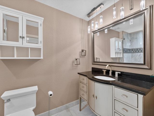 1126 Thistlemeade Drive, Houston, TX 77094