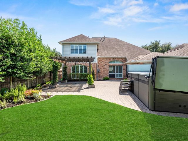 1126 Thistlemeade Drive, Houston, TX 77094