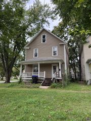 435 SW Western AVE, Topeka, KS 66606