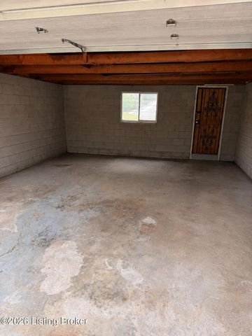 4731 Southern Pkwy, Louisville, KY 40214
