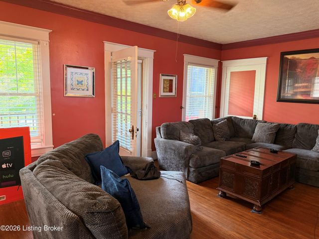 4731 Southern Pkwy, Louisville, KY 40214