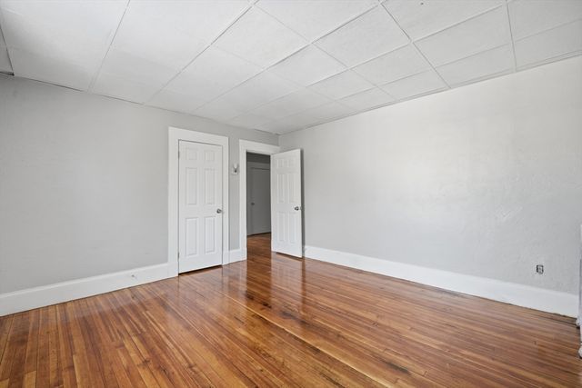 226 Fort Pleasant Ave, Springfield, MA 01108