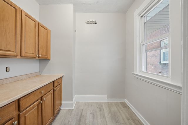 226 Fort Pleasant Ave, Springfield, MA 01108