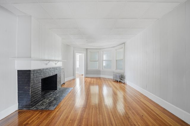 226 Fort Pleasant Ave, Springfield, MA 01108