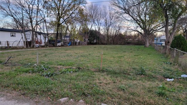 2716 Southmore Avenue, Pasadena, TX 77502