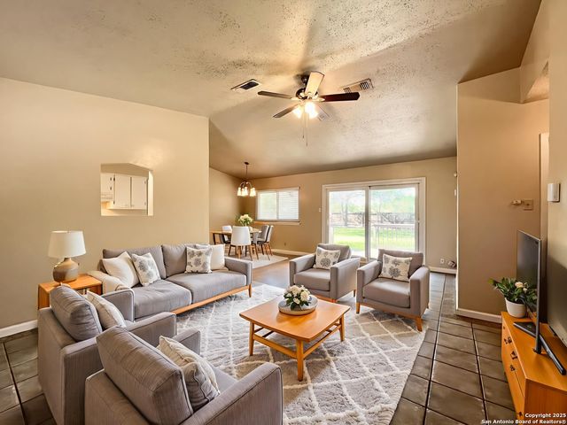 3223 LEEWOOD DR, San Antonio, TX 78230