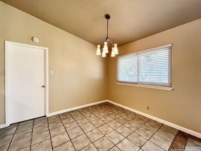 3223 LEEWOOD DR, San Antonio, TX 78230