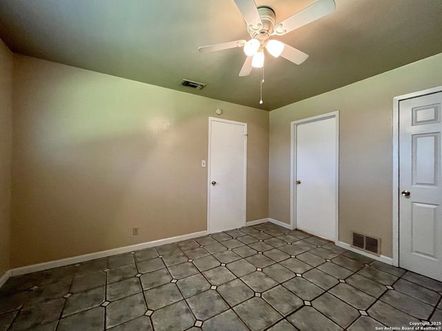 3223 LEEWOOD DR, San Antonio, TX 78230