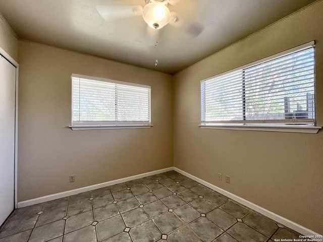 3223 LEEWOOD DR, San Antonio, TX 78230