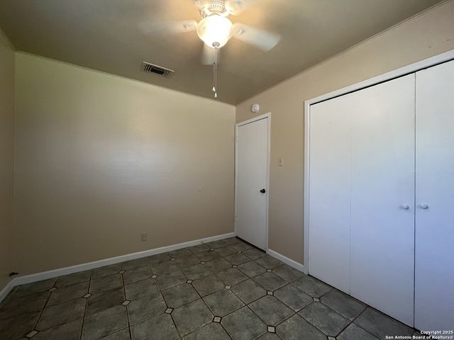 3223 LEEWOOD DR, San Antonio, TX 78230