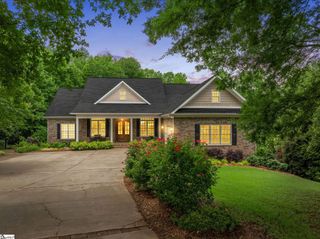 1911 Dunlin Court, Taylors, SC 29687