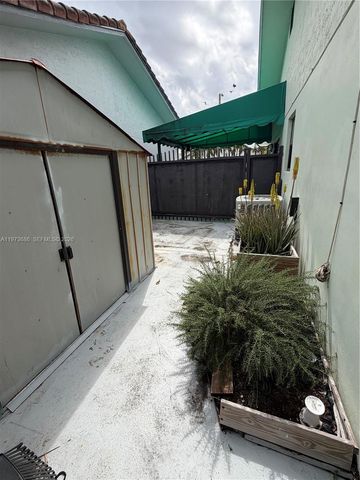 15029 SW 63rd St, Miami, FL 33193