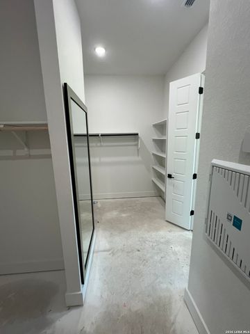 673 James Way, Castroville, TX 78009