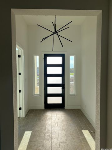 673 James Way, Castroville, TX 78009