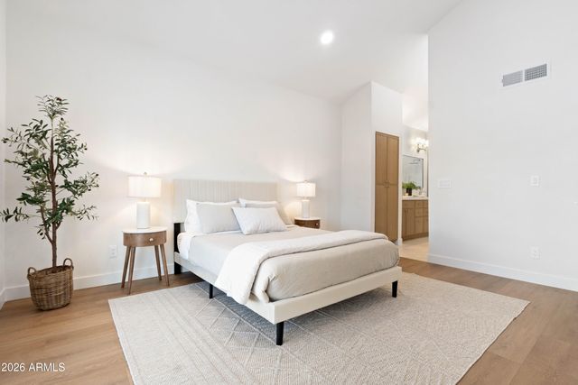 10050 E SAN BERNARDO Drive, Scottsdale, AZ 85258
