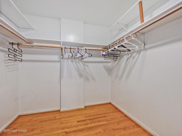 8230 ELMWOOD Avenue 102, Skokie, IL 60077