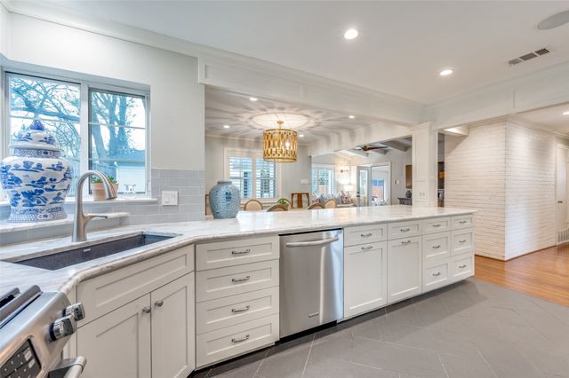 6609 Patrick Drive, Dallas, TX 75214