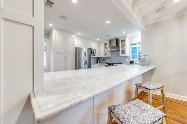 6609 Patrick Drive, Dallas, TX 75214