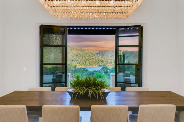 9688 Clos Du Lac, Loomis, CA 95650