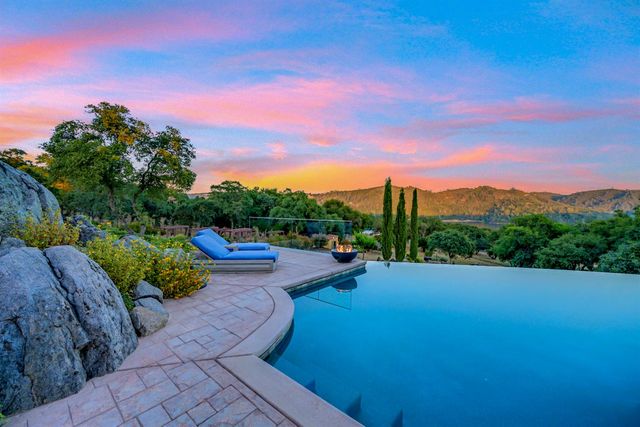 9688 Clos Du Lac, Loomis, CA 95650