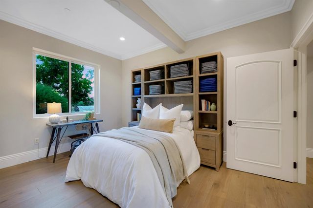 9688 Clos Du Lac, Loomis, CA 95650