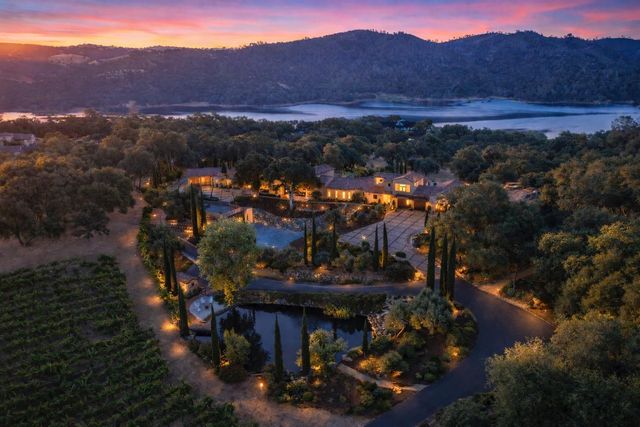 9688 Clos Du Lac, Loomis, CA 95650