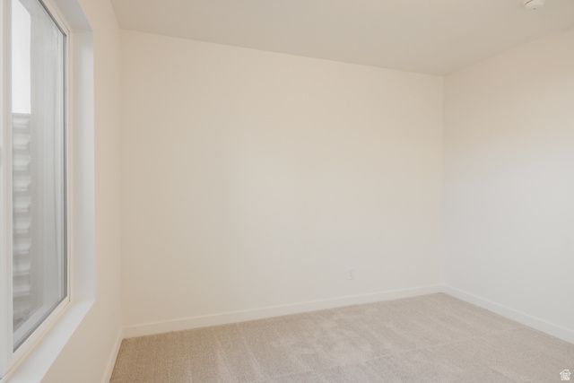 5215 S PARAMOUNT DR, Riverdale, UT 84405