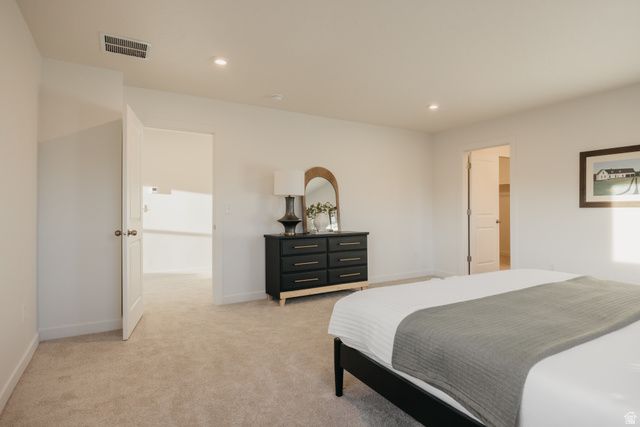 5215 S PARAMOUNT DR, Riverdale, UT 84405