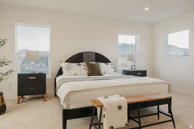 5215 S PARAMOUNT DR, Riverdale, UT 84405