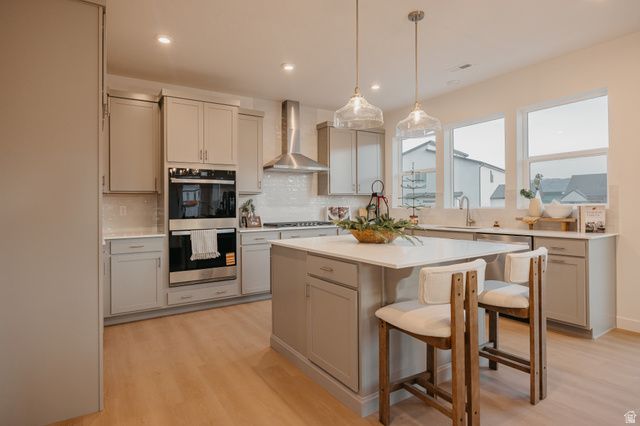 5215 S PARAMOUNT DR, Riverdale, UT 84405