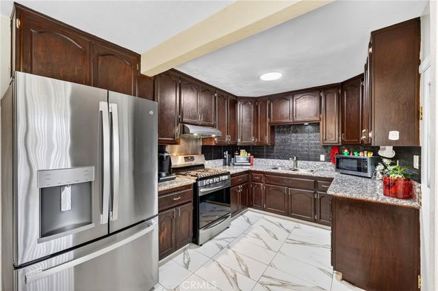 6532 Scout Avenue, Bell Gardens, CA 90201