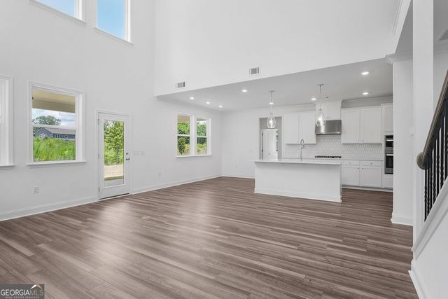 8820 Avonbrook Close, Ball Ground, GA 30107