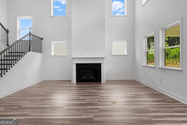 8820 Avonbrook Close, Ball Ground, GA 30107