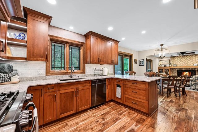 3162 Willowgate PASS, Colgate, WI 53017