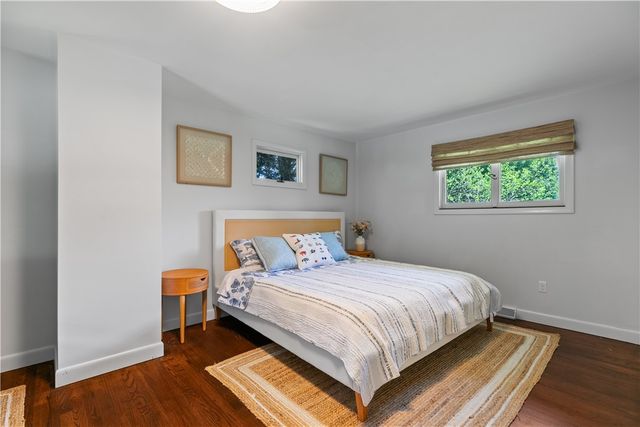 38 Sea View Avenue, South Kingstown, RI 02879