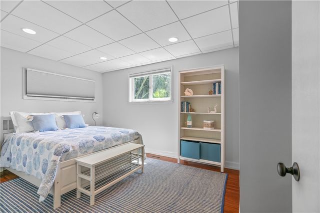 38 Sea View Avenue, South Kingstown, RI 02879