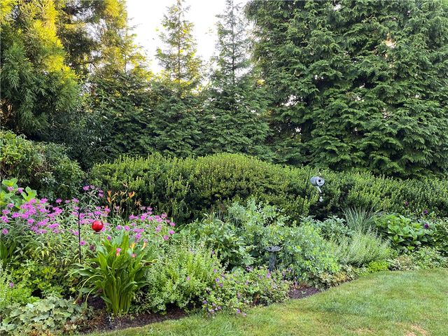 38 Sea View Avenue, South Kingstown, RI 02879