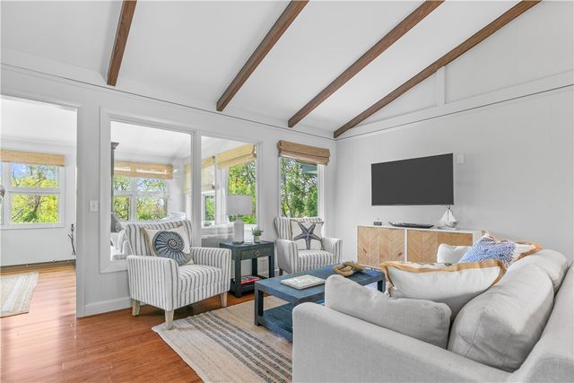 38 Sea View Avenue, South Kingstown, RI 02879