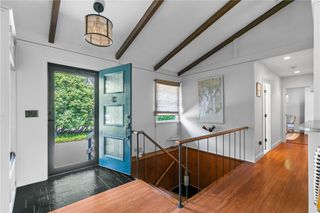 38 Sea View Avenue, South Kingstown, RI 02879