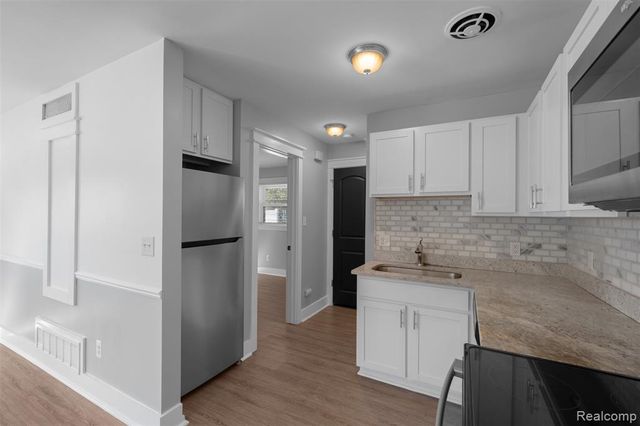 4401 Crooks Road, Royal Oak, MI 48073