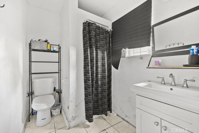 4237 Abbott Rd, Lynwood, CA 90262